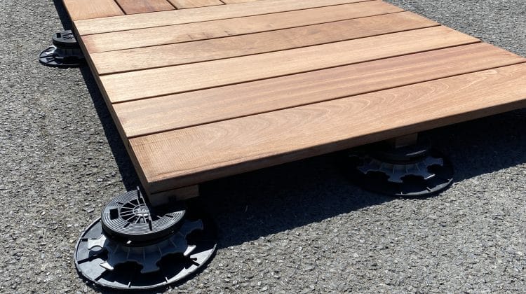 Terrasse en bois sans lambourdes ? Avantages et inconvénients