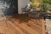 terrasse en bois, pin brun, salon extérieur, terrasse en bois à la rentrée, détente