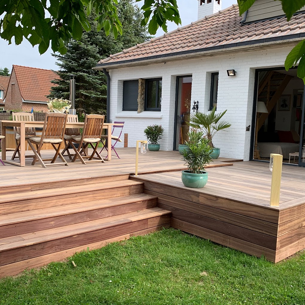terrasse en bois, coin goûter, détente, salon extérieur